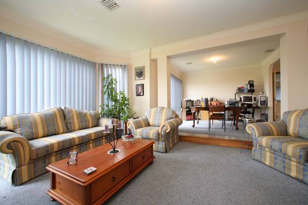 Grand Home - 1/2 Acre Picture Grand Home - 1/2 Acre Picture