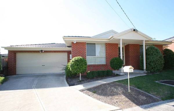 Knoxfield Of Dreams Picture 1