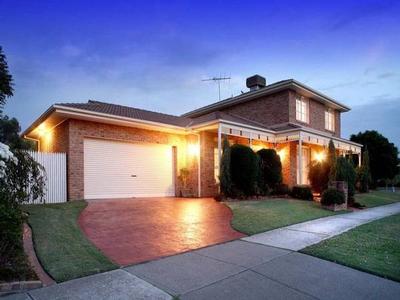 IMPRESSIVE FAMILY HOME IN SOUGHT AFTER LOCATION Picture IMPRESSIVE FAMILY HOME IN SOUGHT AFTER LOCATION Picture