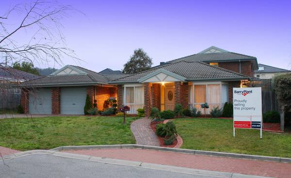 Generous Home on 844sqm Picture 1