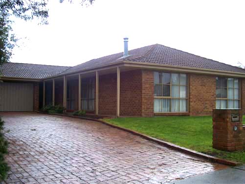 Appealing presentation throughout. Picture 1