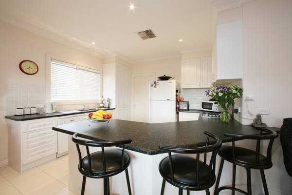 Low Maintenance Lifestyle Picture