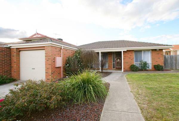 Just Move In! Picture 1