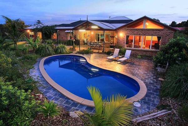 The Perfect Lifestyle on 1 Acre Picture The Perfect Lifestyle on 1 Acre Picture