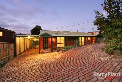 1500 m2 in 'Churchill Park' Precinct Picture