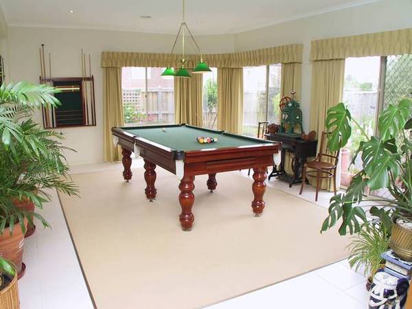 Want to Live Like a King or Queen? Picture