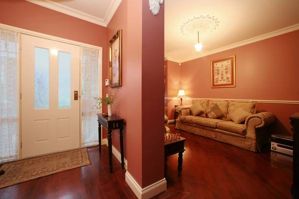 Impeccable Presentation, Brilliantly Appointed, Great Location! Picture