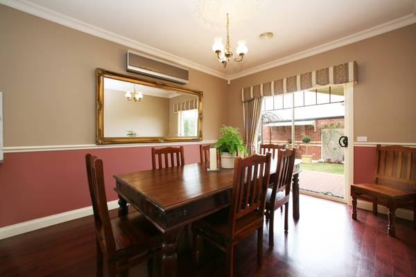 Impeccable Presentation, Brilliantly Appointed, Great Location! Picture
