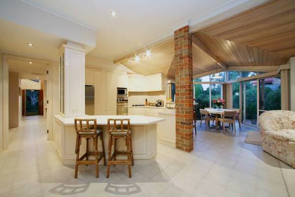 Impressive & Beautifully Appointed On Near 1/4 Acre Picture Impressive & Beautifully Appointed On Near 1/4 Acre Picture