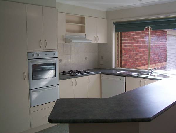 SPACIOUS 4 BEDROOM FAMILY HOME Picture SPACIOUS 4 BEDROOM FAMILY HOME Picture