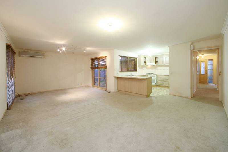 Mortgagee Auction - Lakewood Estate Living Picture 2