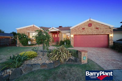 Beautiful Home - Exquisite Views Picture Beautiful Home - Exquisite Views Picture