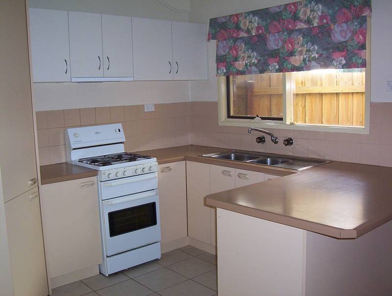 AFFORDABLE LITTLE GEM! Picture 2