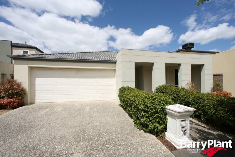 Sensational 'One Off' in Sovereign Manors Picture 1