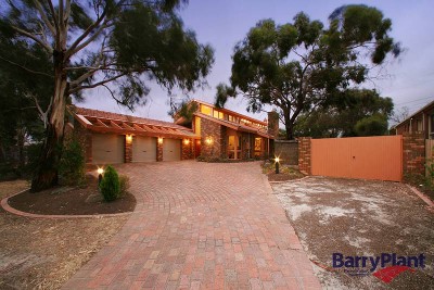 Contemporary Class on 1/3 Acre Picture