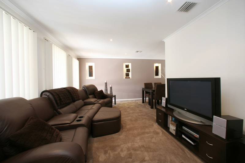 One Word: Spectacular Picture 3