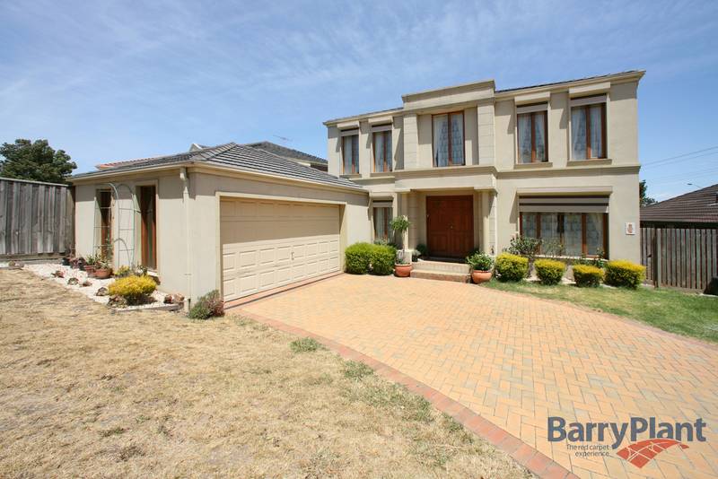 Living on a Grand Scale Picture 1