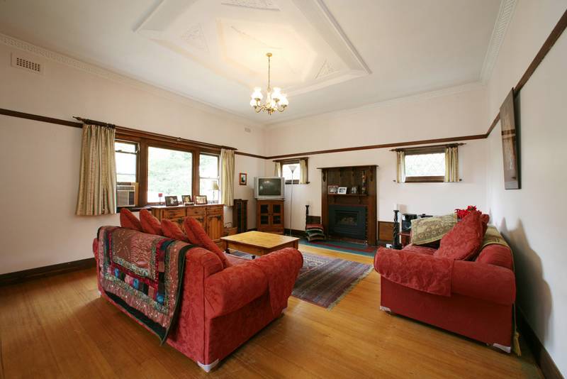 Character and Class on Approx 1/4 Acre Picture 3