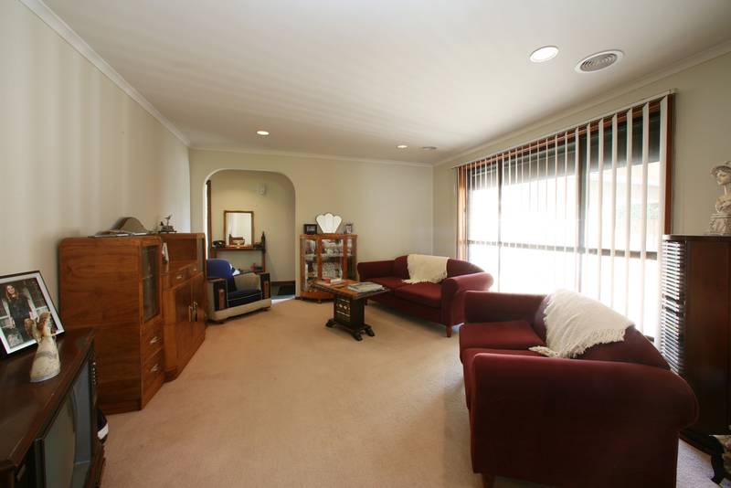 Right Time - Right Place Picture 3