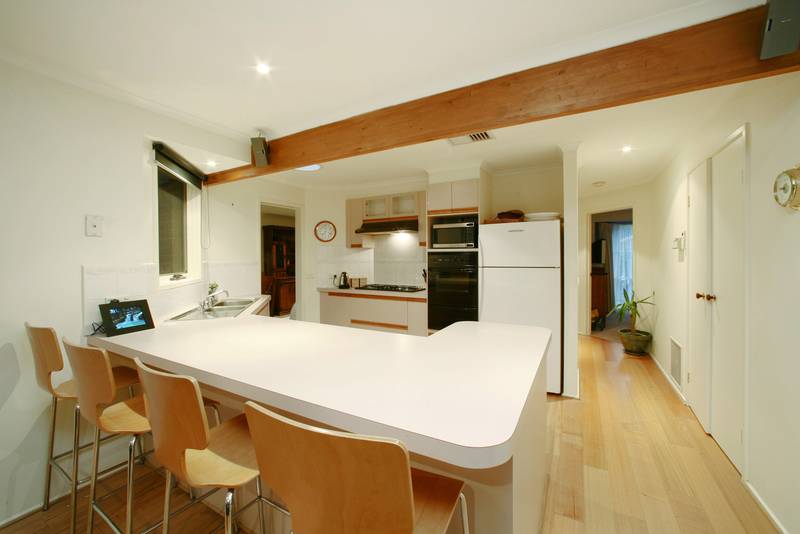 Join the Queue for This One Picture 2