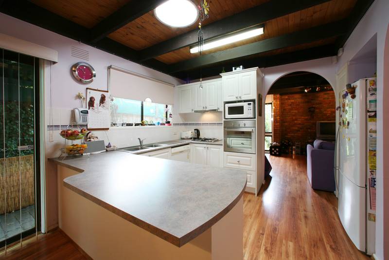 Look no Further Picture 2