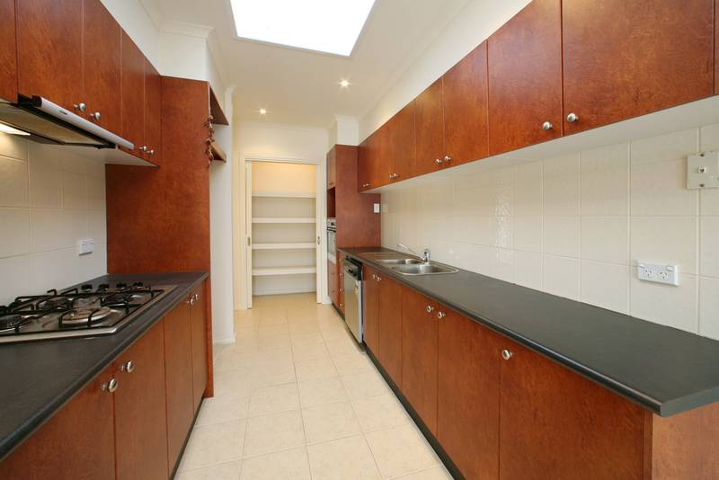 Trendy Executive Terrace Home! Picture 2