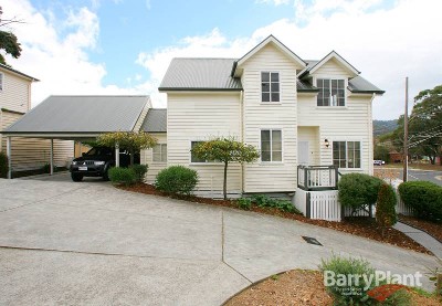 A Storey Book Romance Picture A Storey Book Romance Picture