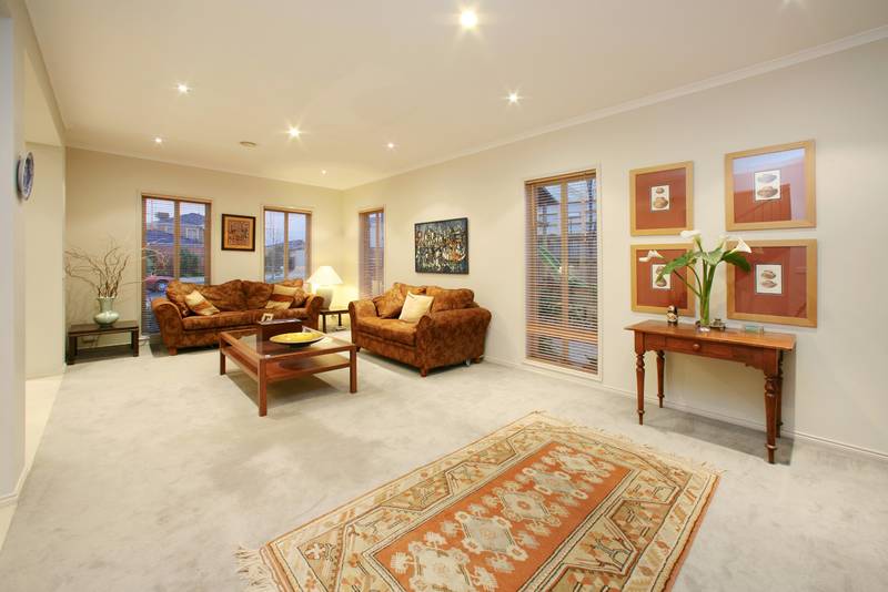 Standing Proud In Sovereign Crest Picture 3