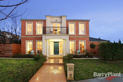 Standing Proud In Sovereign Crest Picture Standing Proud In Sovereign Crest Picture