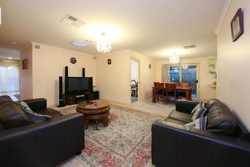 Showcase Presentation Picture 3