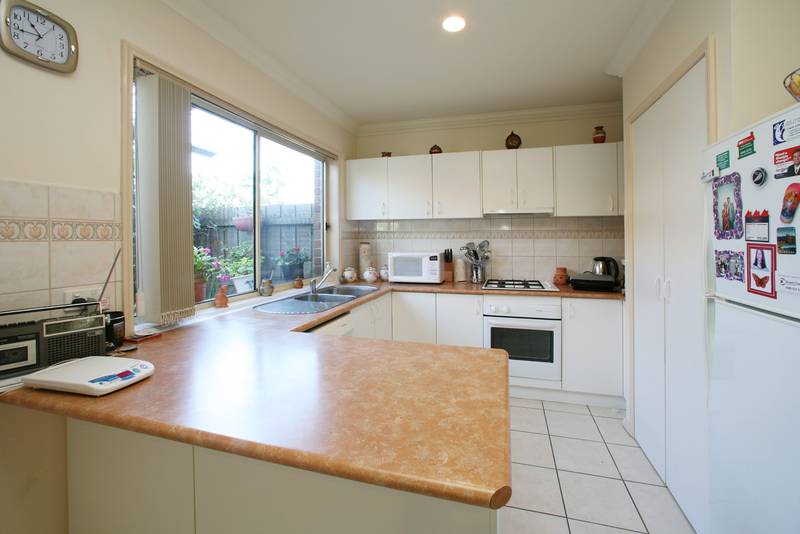 Take a Look at This Townhouse Picture 2