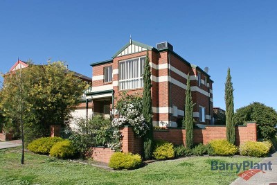 Take a Look at This Townhouse Picture Take a Look at This Townhouse Picture