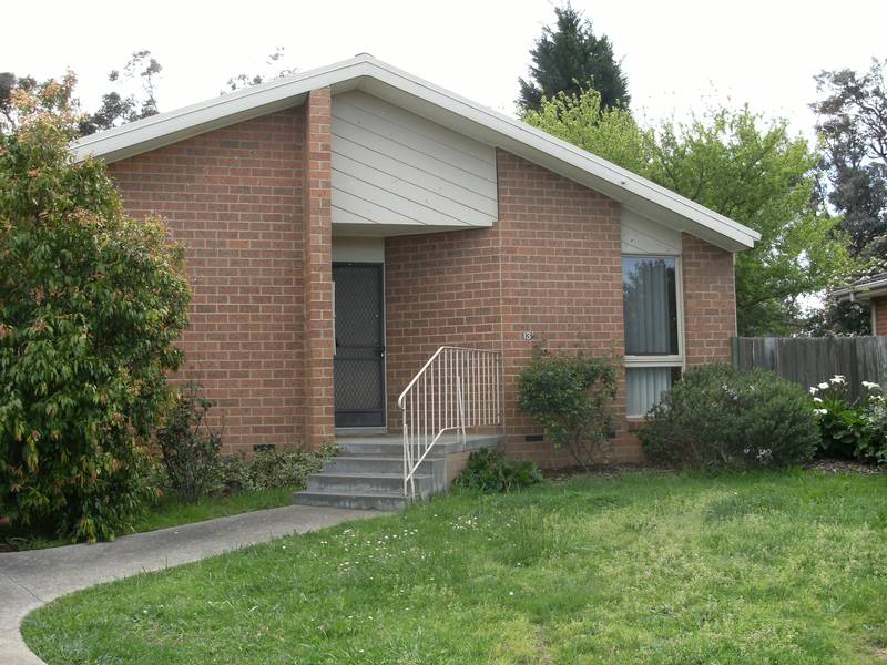 IMPRESSIVE & AFFORDABLE Picture 1