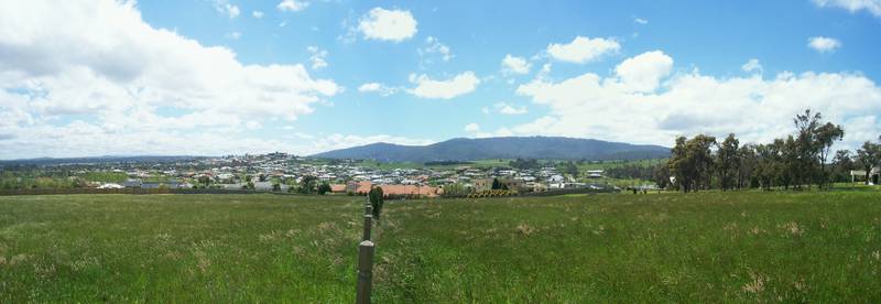 Rare 4.5 CARRINGTON Acres! Picture 3