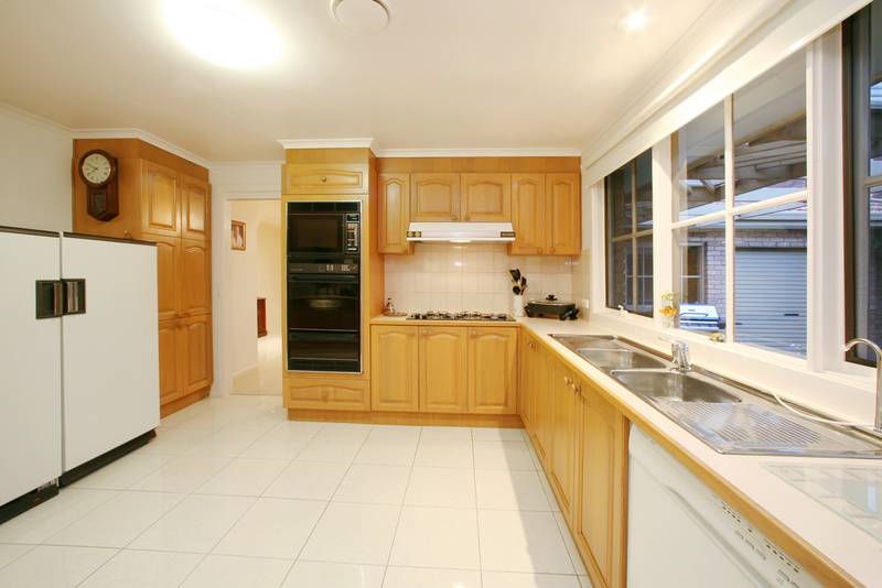 'Delight Your Senses' Picture 2