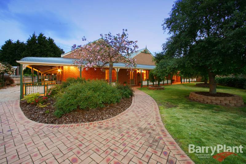 Botanical Oasis on over 1/3 Acre Picture 1