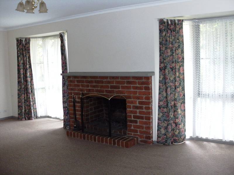 AFFORDABLE HOME IN QUIET & CONVENIENT LOCATION Picture 2