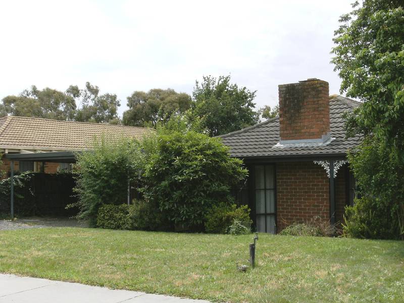 AFFORDABLE HOME IN QUIET & CONVENIENT LOCATION Picture 1