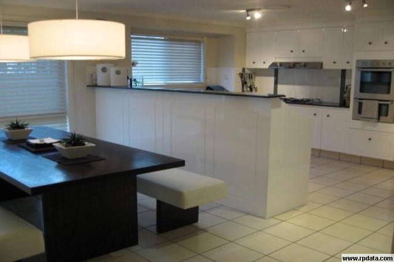 Captivating Canal Living Picture