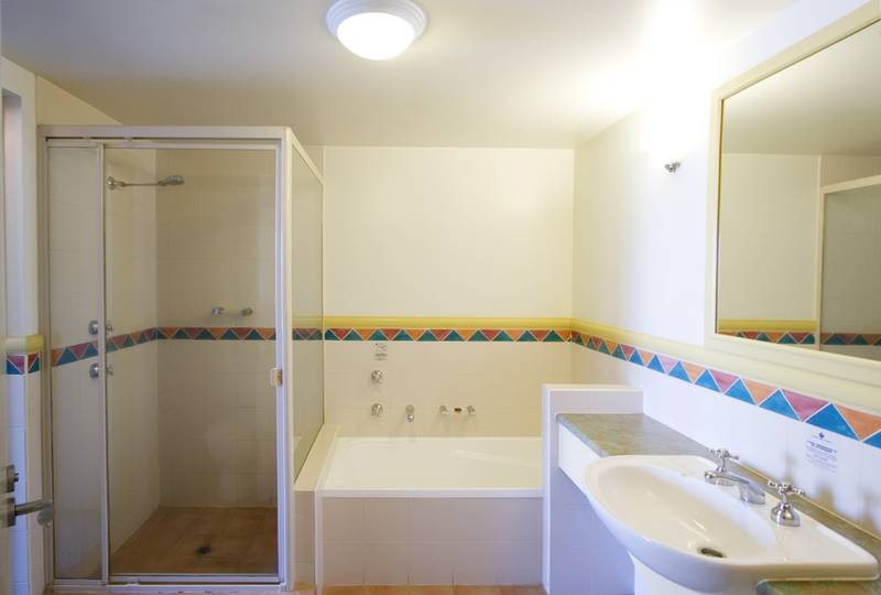 Crown Views Picture 3