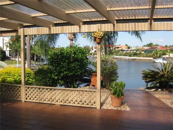 Direct Beach Access Picture 2