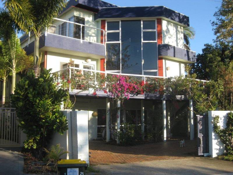 Main Beach Magic Picture 2