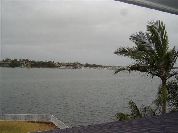 Waterfront Apartment - Shared Accommodation Picture 1