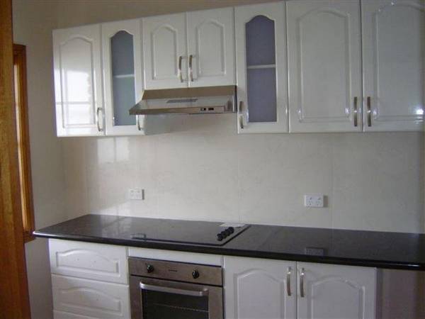 Waterfront Apartment - Shared Accommodation Picture 3