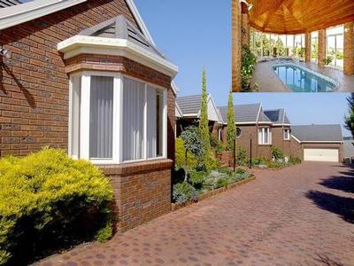 The Ultimate in Luxurious Living! Picture