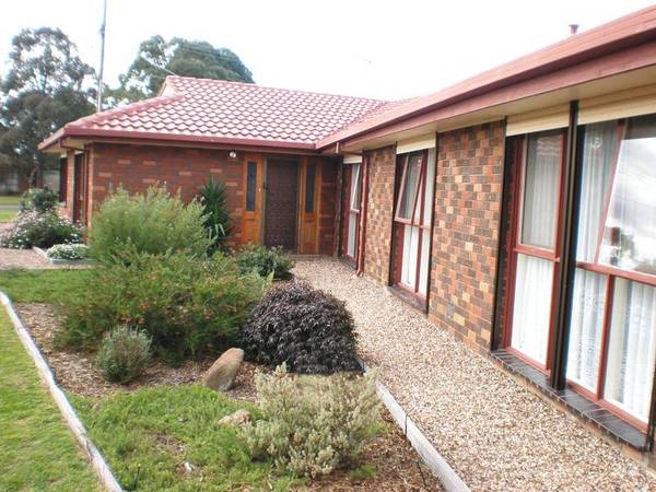 Stylish 4 Bedroom Home Under $270,000 Picture