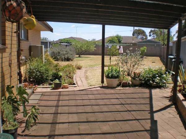 Great Location & Property For 1st Home Buyers And Developers Picture 3