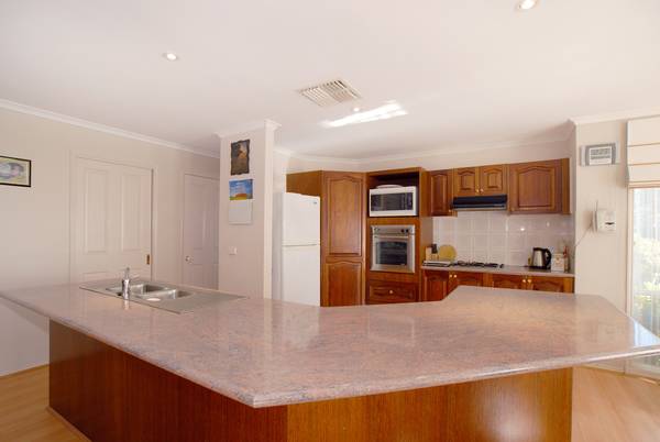 Northern 4 Bedroom Delight Picture 2