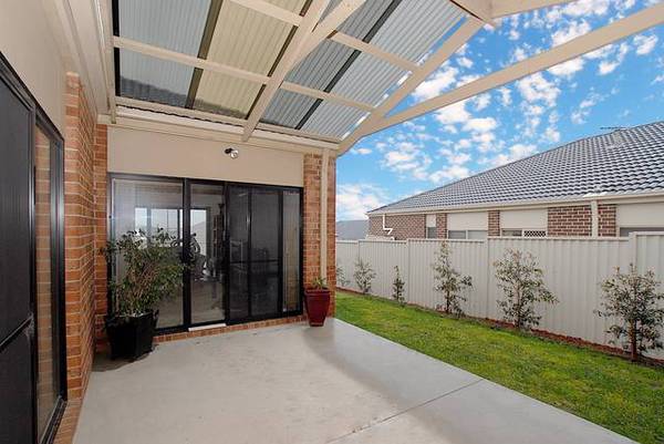 Great Value in Lakeside! Picture 2