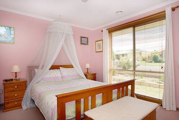 806 m2 of value! Picture